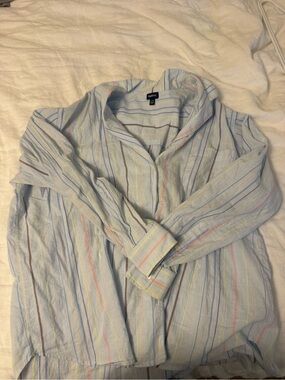 GAP Light Blue Striped Men's Button-Up Shirt